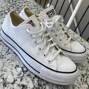 Converse Chuck Taylor Platform Oxford Sneaker Size 9